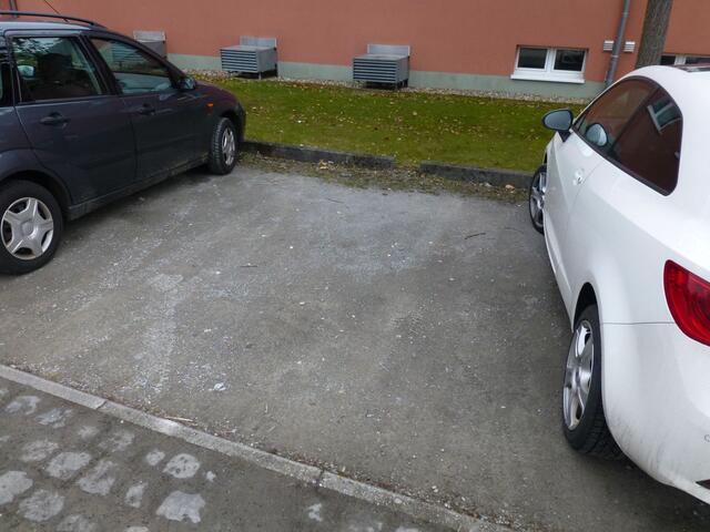 FREIE Parkplätze .... - eng!