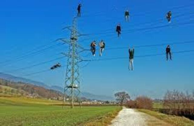 Viele hängen am Strom und werden gnadenlos ausgenommen!  Die neue EU-Wasserrichtlinie soll das auch ermöglichen ! | Foto: Gabi-suska_