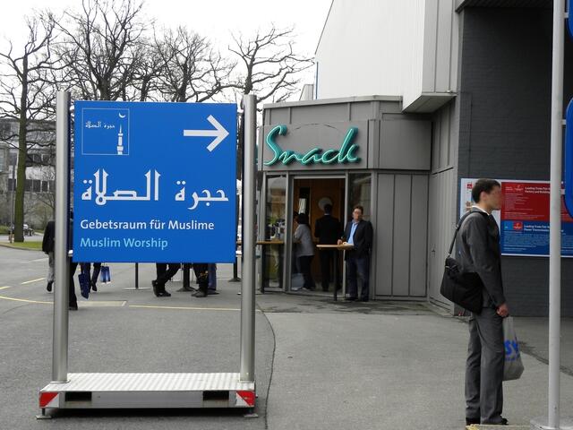 Auch das darf bei einer Weltausstellung nicht fehlen.