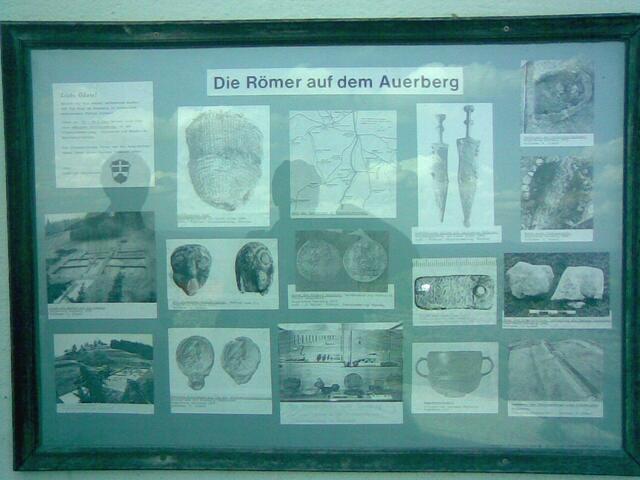 Funddokumentationen / Schauglas an der Kirche am Auerberg