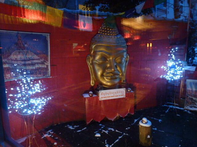 die Erleuchtung um Buddha herum