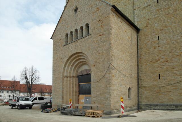 Der Haupteingang des Domes