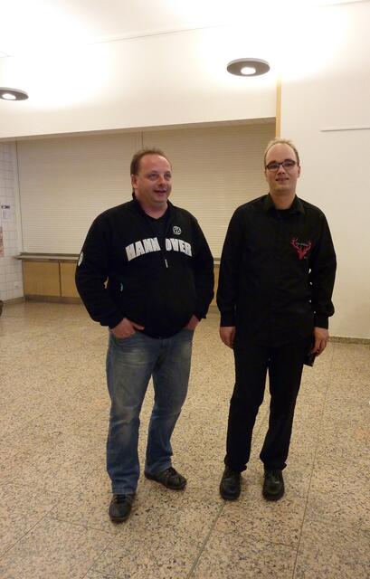 Zwei Schauspieler unter sich: Stefan Kaiser von der Sievershausener Brummerbühne und Matthias Lau vom Theaterclub Garbsen