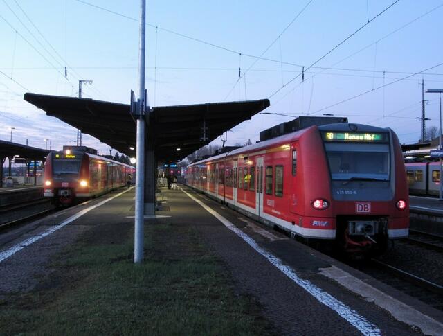 Züge nach Gießen und Hanau in Friedberg (15.04.)