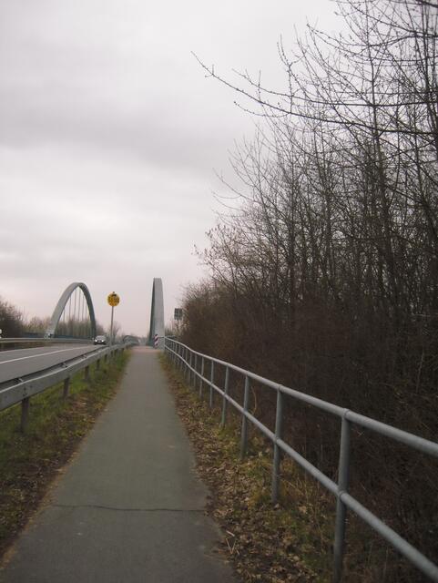 17.04.2013 Weg zur Gretenberger Brücke