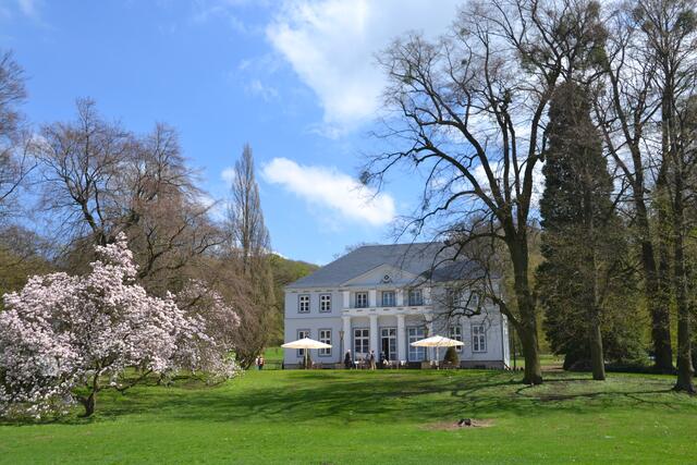 Schlösschen im Kurpark Bad Nenndorf (Foto: Katja Woidtke)