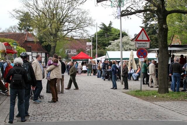 Viele Leckereien locken die Bürger an.