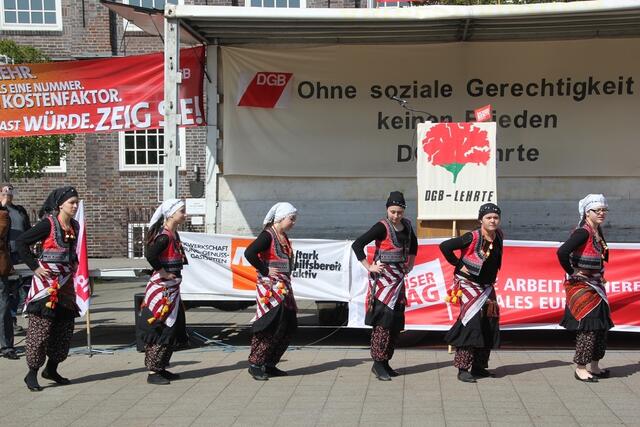 Türkische Kinderfolkloregruppe