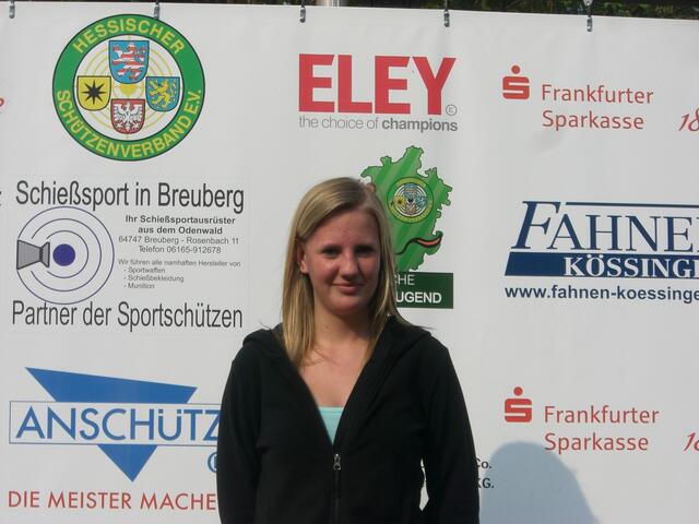 Katrin Karau gewinnt in der Jugendklasse 2 weiblich mit 311 Ringen.
