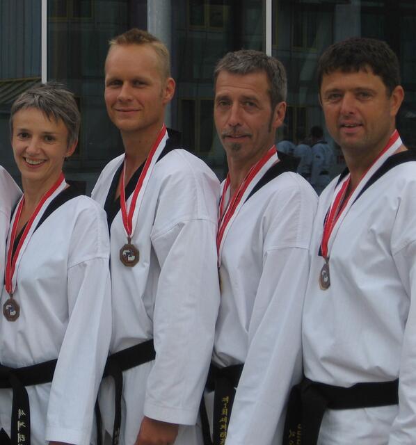 Ein erfolgreiches Team - auch bei der Europameisterschaft in Spanien: Imke Turner, Tim Glenewinkel, Werner Umland und Joannis Malliaros von Tura Bremen (von links)
