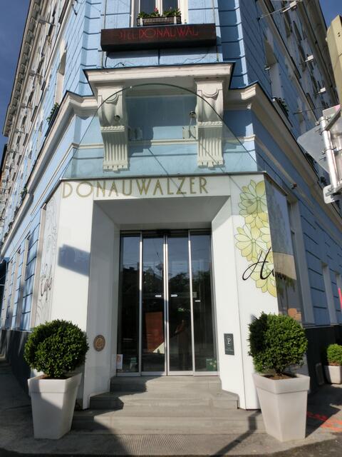 ...Hotel-Donauwalzer - unsere Bleibe!