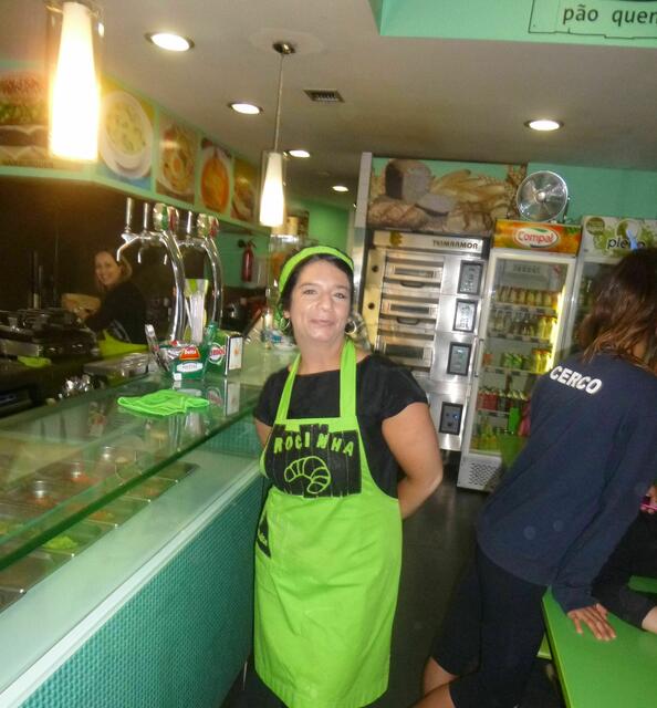 Porto: Ana, eine sehr freundliche Bistro-Angestellte.