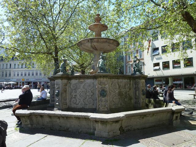 Viele Brunnen waren hier zu sehen.