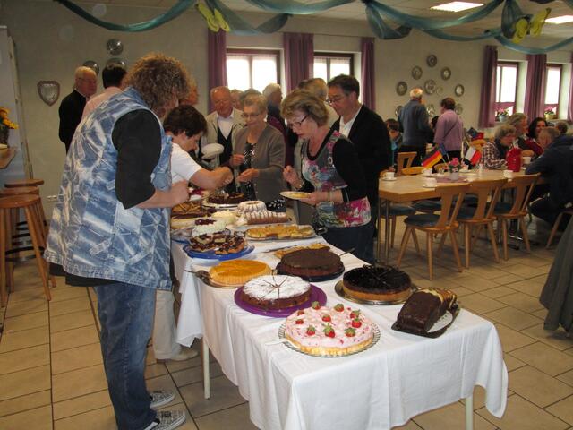 Das Kuchenbuffet kann sich sehen lassen! | Foto: privat