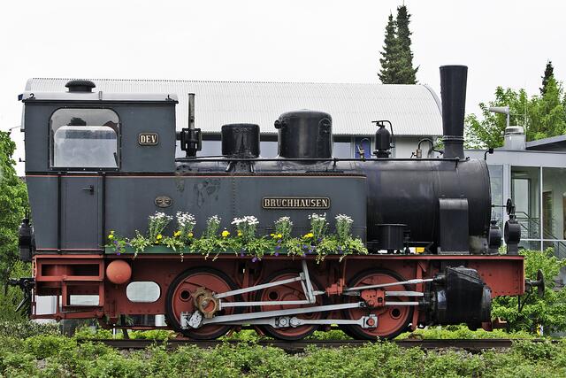 Lok Bruchhausen auf dem Sockel