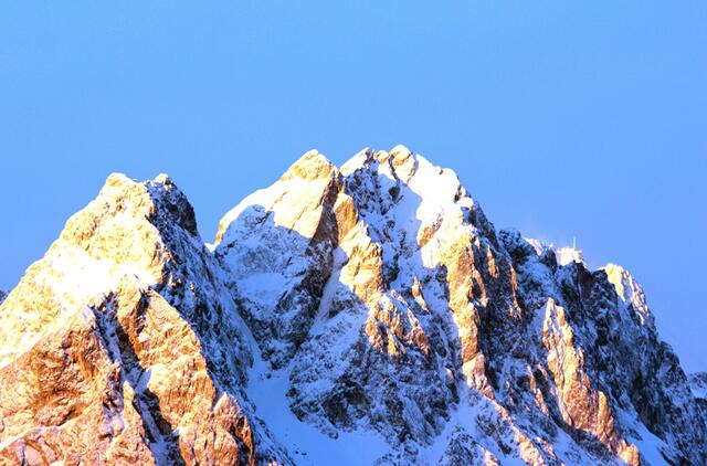 einer der Berge ganz in der Nähe des Geschehens ....