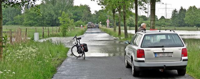 Gesperrte Straße zwischen Klein Ilsede und Handorf