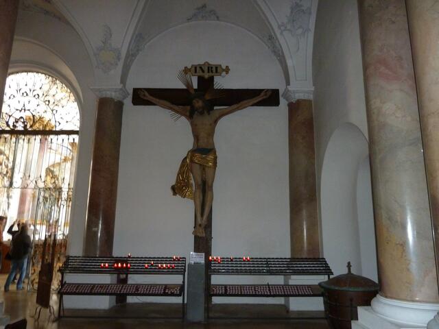 Hier stellten wir Kerzen auf.