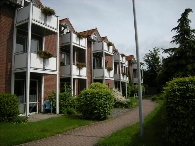 Alles hat Balkon, oder Terrasse.