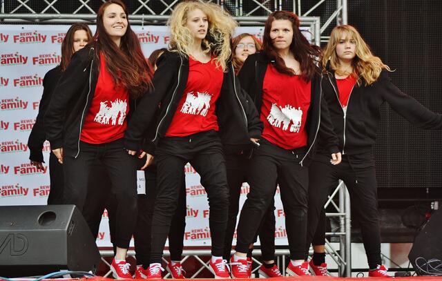 HipHop-Formation "Freak In Out"