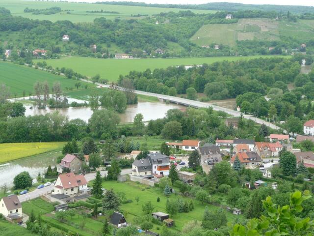 Blick vom "Bismarckturm" zur Almricher Saalebrücke.