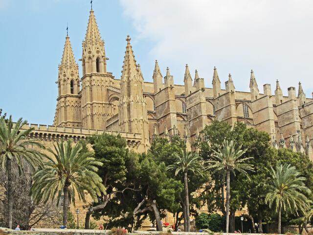 27.03.2012 Palma de Mallorca - Spanien. 
Stadt Palma.                                                                                La Catedral de Mallorca. La Seu. (Südfront)