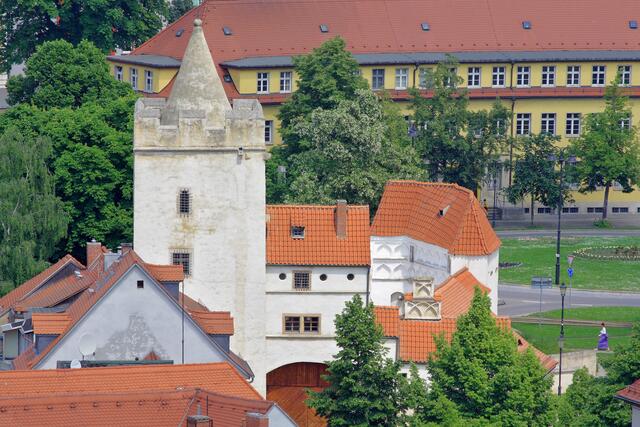 Das Marientor aus dem 15. Jahrhundert  ist sehr gut erhalten und wird für Märkte und auch Theateraufführungen genutzt