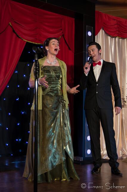 Große Musical und Operettengala in Aichach - Zwei große Stimmen: Sopranistin Birgit Weidner und Armin Stöckl