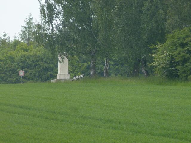 Die Hadriansäule aus der Ferne