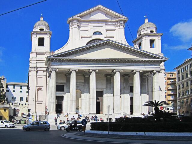 29.03.2012  Genova (Genua) - Italien.                               Piazza della Nunziata Genova.
Basilica della Santissima Annunziata del Vastato
Katholische Kathedrale.
Atemberaubend!
17. Jahrhundert.