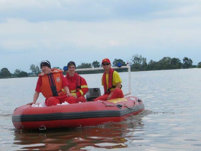 Sandsäcke über den "See" fahren