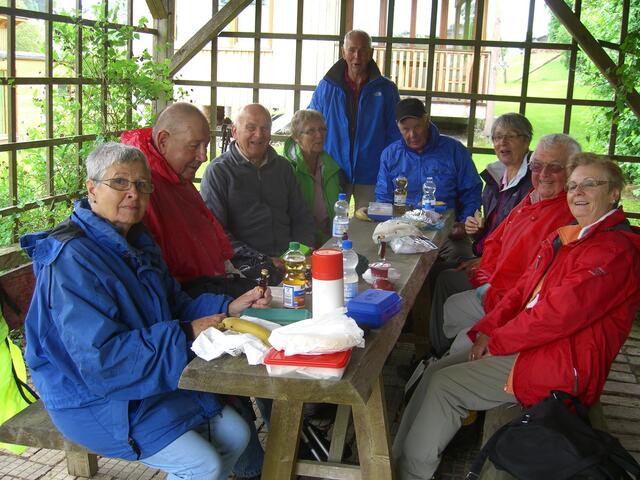 Ein trockenes Plätzchen zur Mittagspause