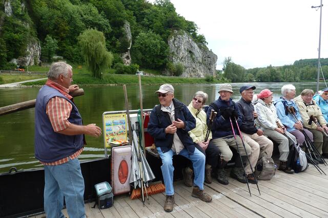 Fährmann, bring uns von einem Ufer zum Anderen