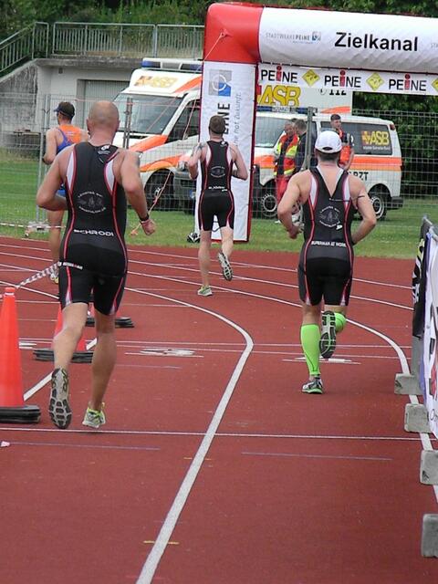Lehrter "Teamlauf" beim Landesligastart.