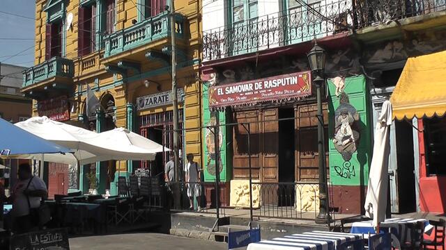 Das Leben erwacht in La Boca
