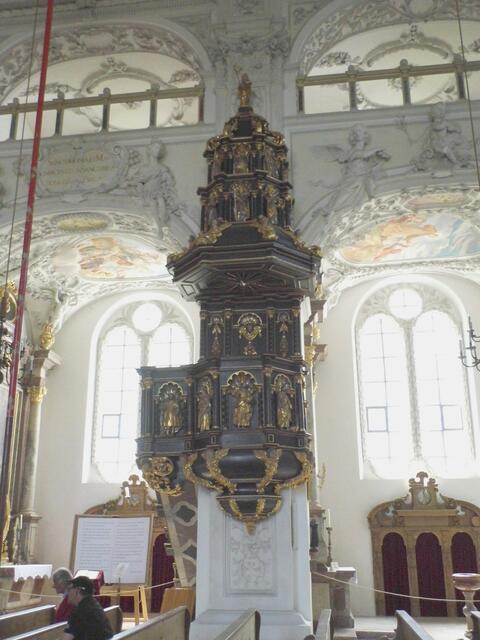 Kanzel der Basilika