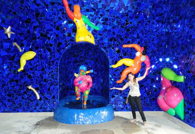 Niki-de-Saint-Phalle-Grotte im Großen Garten in Hannover-Herrenhausen