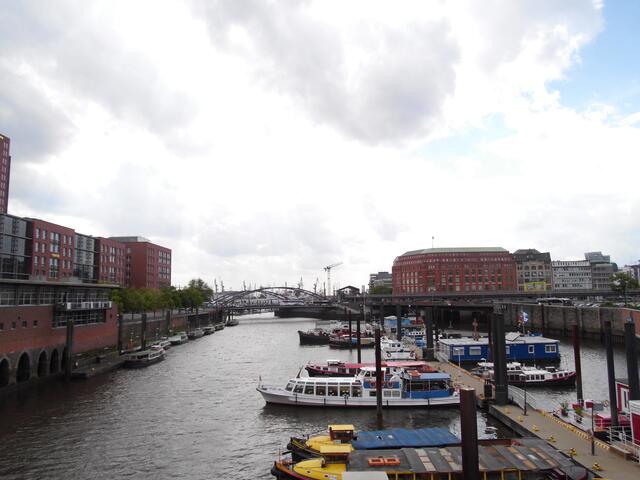 ....den Hafen....
