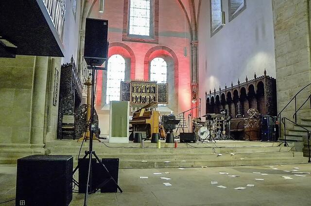 Kloster Loccum - gleich beginnt das Konzert von Gerhard Schöne: Die Lieder der Briefkästen