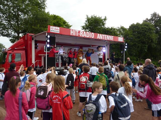 Erwärmung mit Frank Busemann, Turntiger, Trimmy und Max Moorfrosch