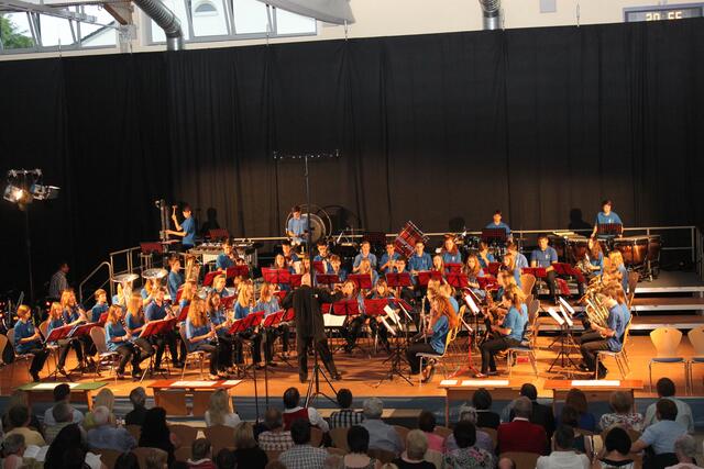 Das Jugendorchester unter der Leitung von Manfred-Andreas Lipp war im 2. Teil des Sommerkonzertes zu hören.