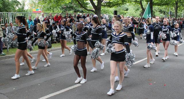 Cheerleader der Arminia (Hannover) Spartans
