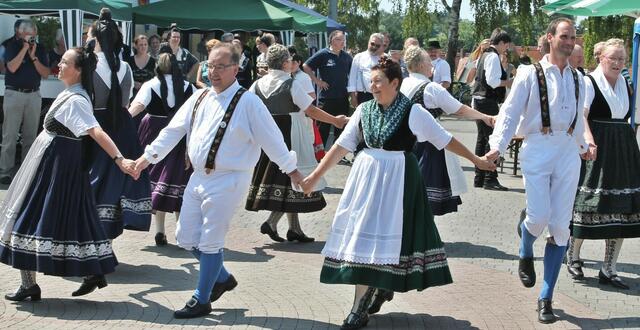Die Mitglieder der Trachten- und Volkstanzgruppe Großseelheim