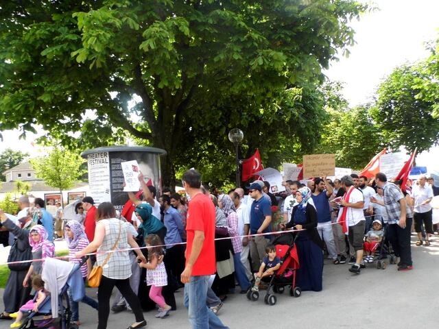 ein Protestmarsch von türkischen Landsleuten durch Bregenz