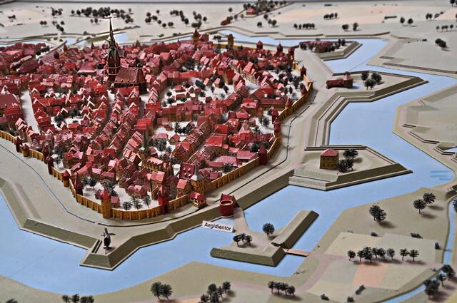 1689 - Hannover in seinen damaligen Grenzen - es gibt sie schon: die Marktkirche