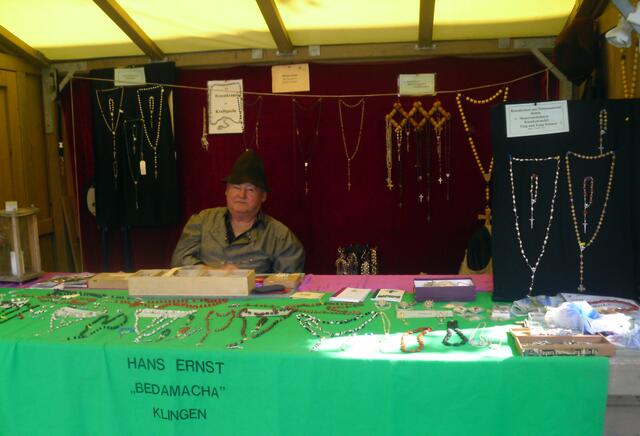 Hier kann man wunderschöne Rosenkränze kaufen