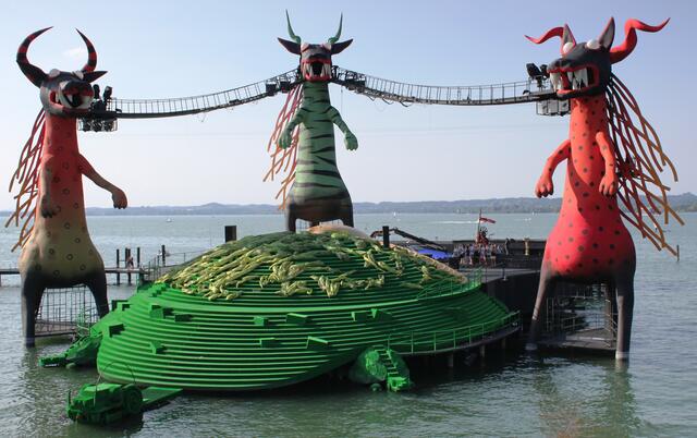 Das Bühnenbild der Seebühne, auf welcher ab dem 17. Juli "Die Zauberflöte" aufgeführt wird