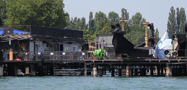 und die Hinterbühne vom Bodensee aus