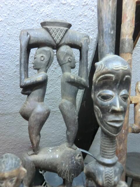 Gemeinsame Last ist halbe Last -ein Ausblick auf die Ausstellung : "Paare"