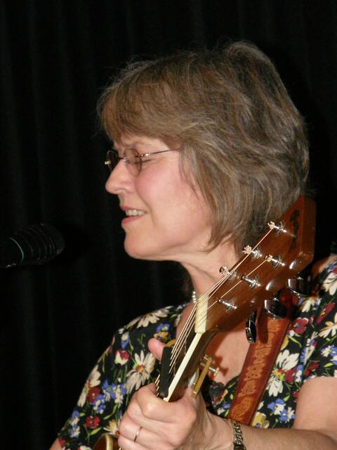 Martha Adcock im Pfleghofsaal Langenau 17.06.2013